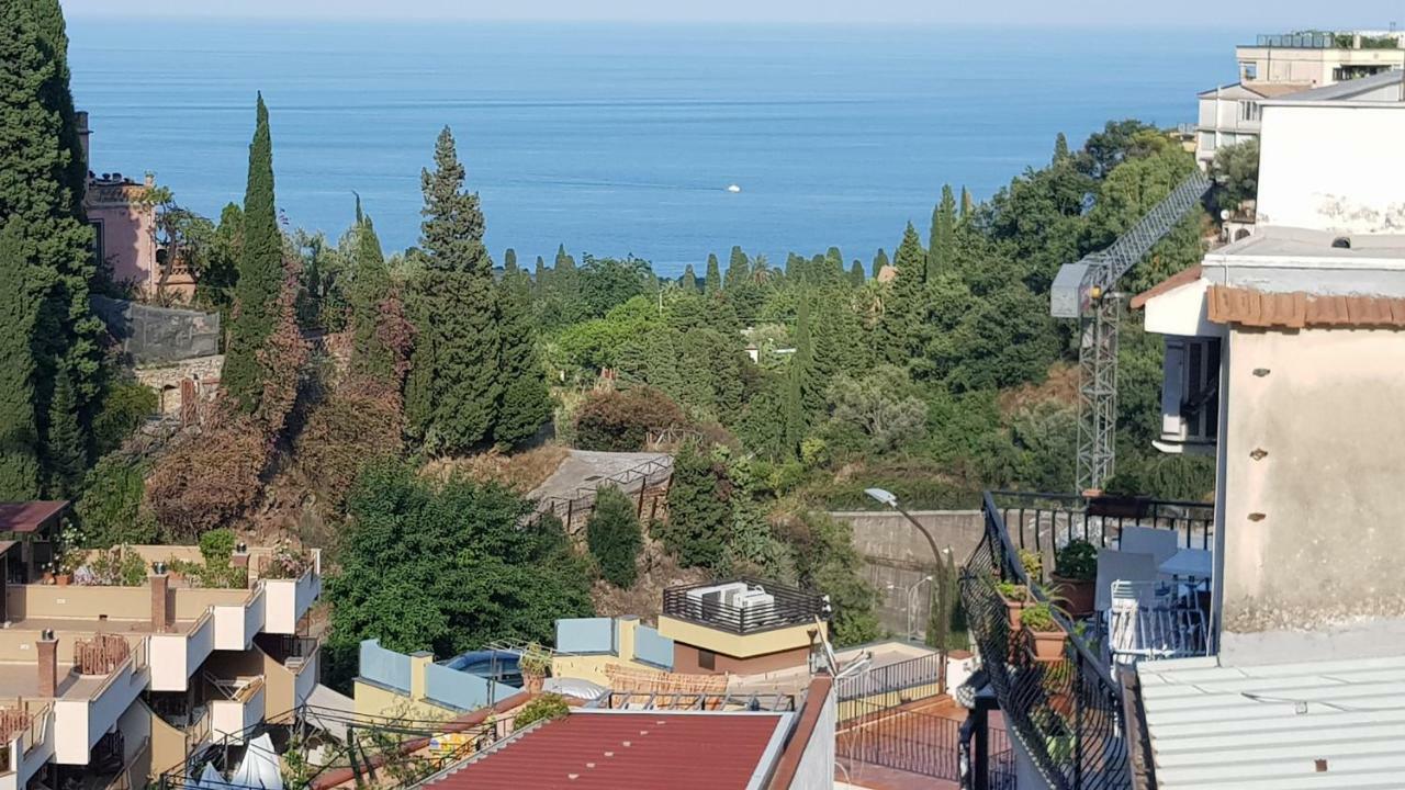 La Fontanella Apartment Таорміна Екстер'єр фото
